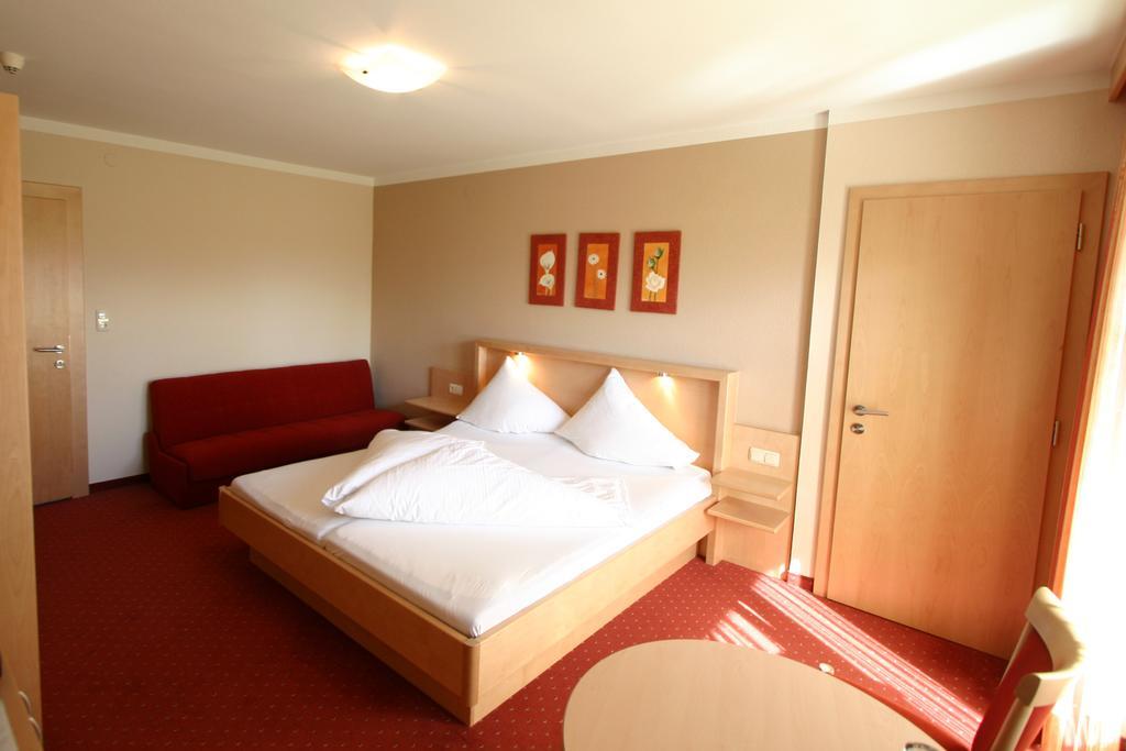 Fruehstueckshotel Margret Μάουραχ Δωμάτιο φωτογραφία