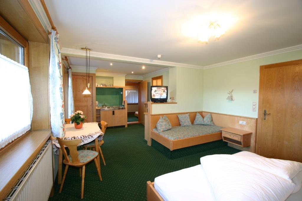 Fruehstueckshotel Margret Μάουραχ Δωμάτιο φωτογραφία